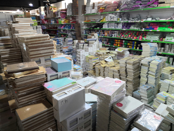 文化用品 學生學習的親密伴侶與知識載體